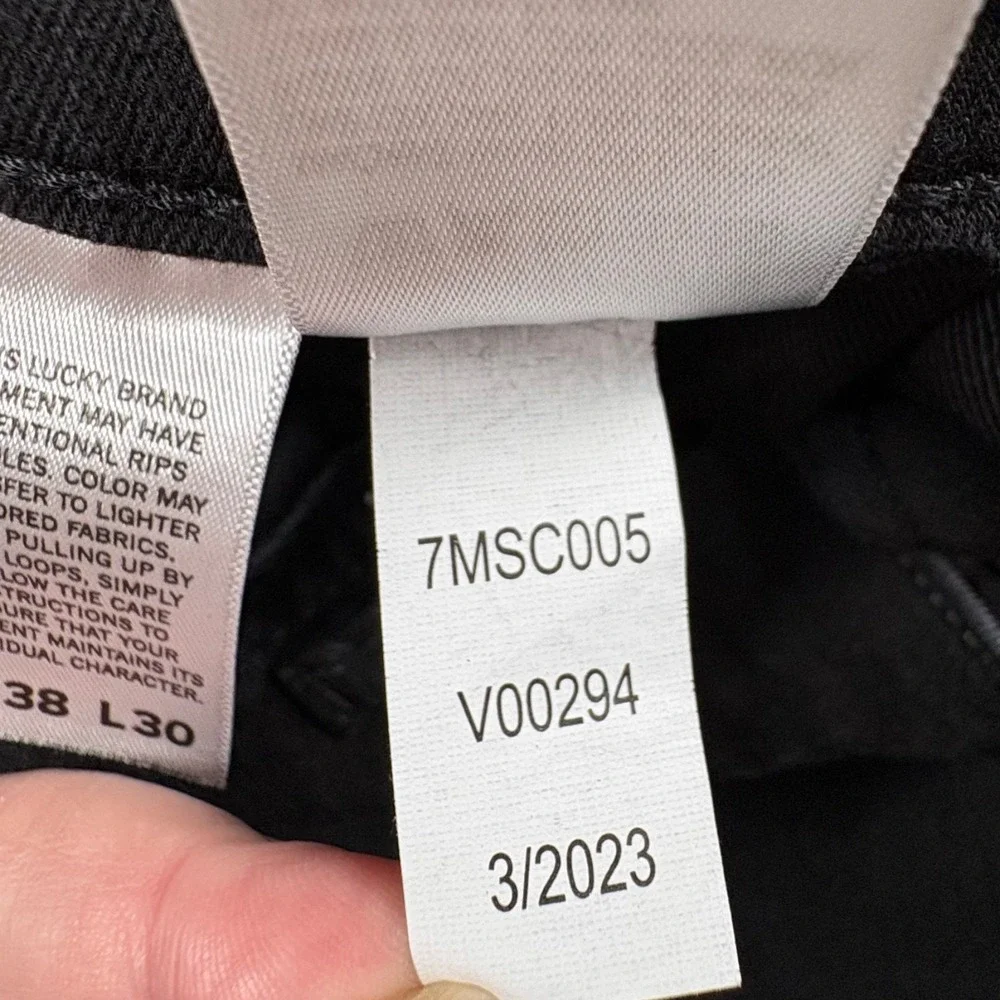 Lucky Brand 412 Athletic Slim Jeans Men 38x29 Black Modern Streetwear Minimalist